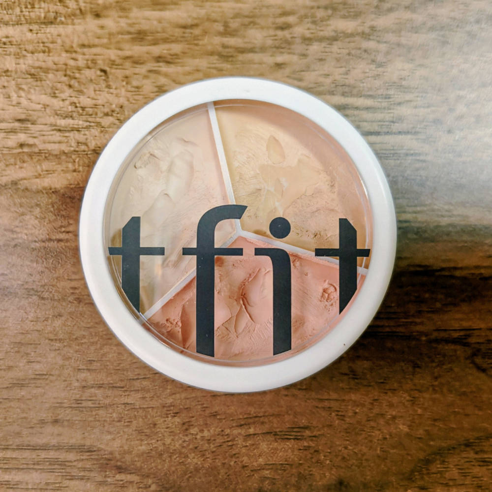 TFIT カバーアッププロコンシーラー 商品外観 3色パレット レビュー